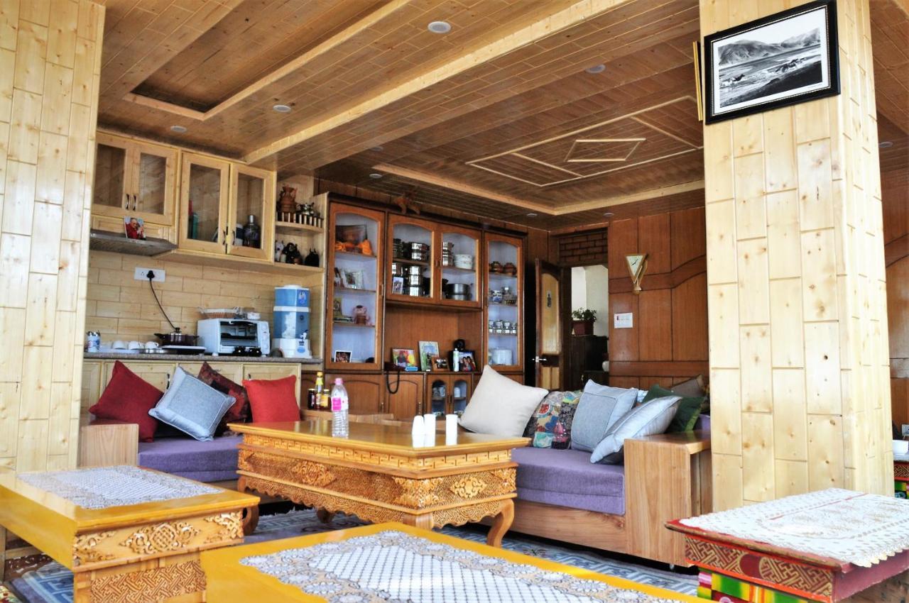 Laksdup Guest House Leh Buitenkant foto