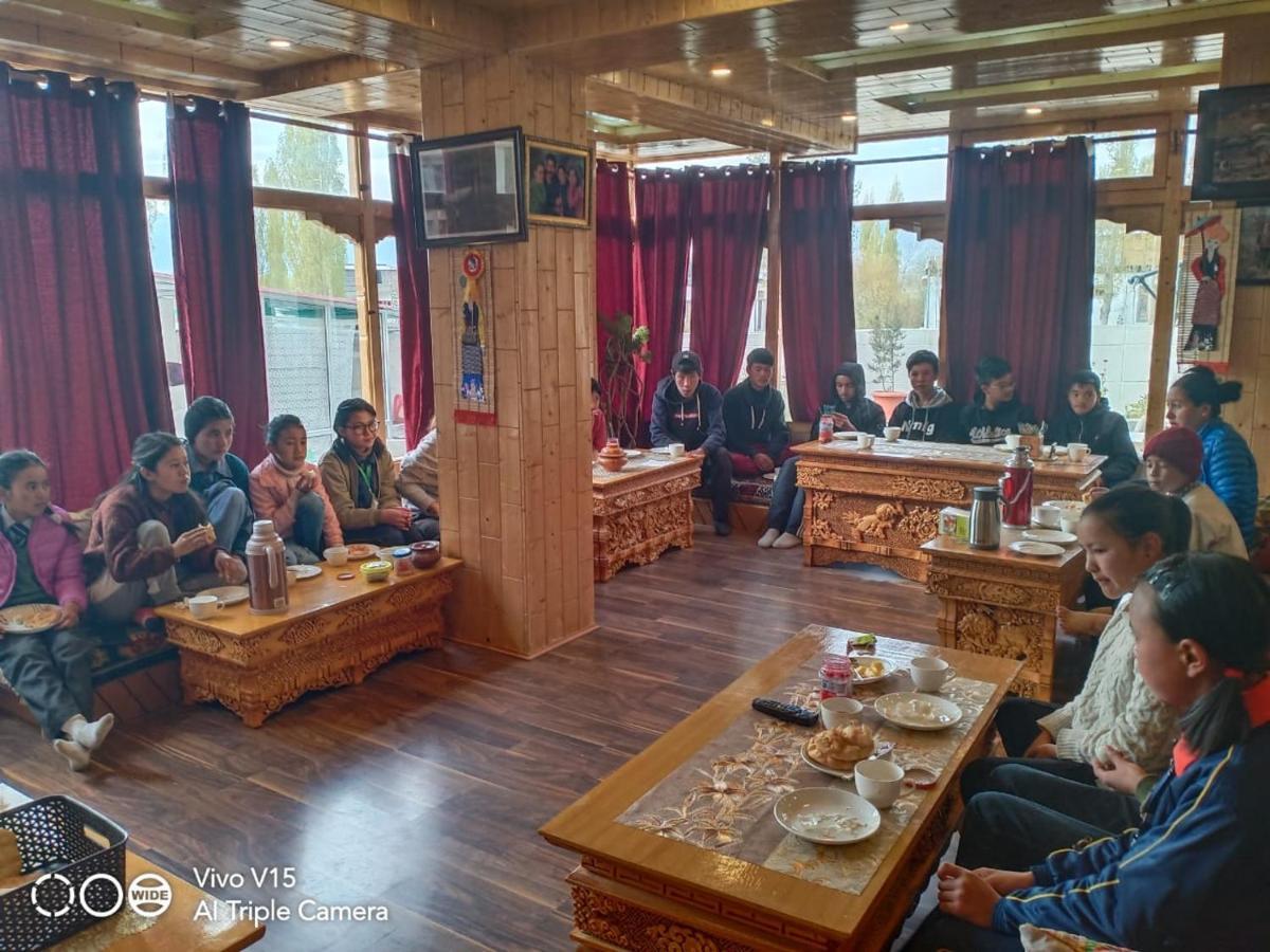Laksdup Guest House Leh Buitenkant foto